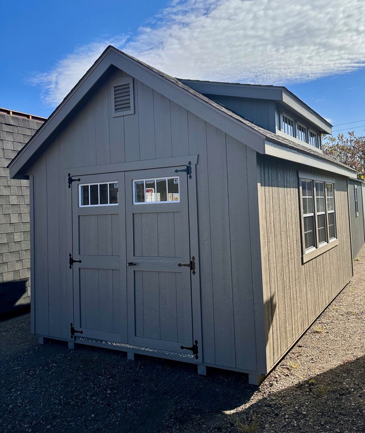 Clay shed with double dormers and 6 windows